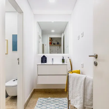 Modern Duplex Near Jeronimos & The Tagus - Belem, Lisboa