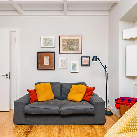 Modern Duplex Near Jeronimos & The Tagus - Belem,
